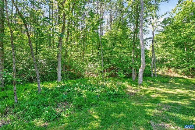 504 WILLOW RIDGE RD, Troy, VA 22974