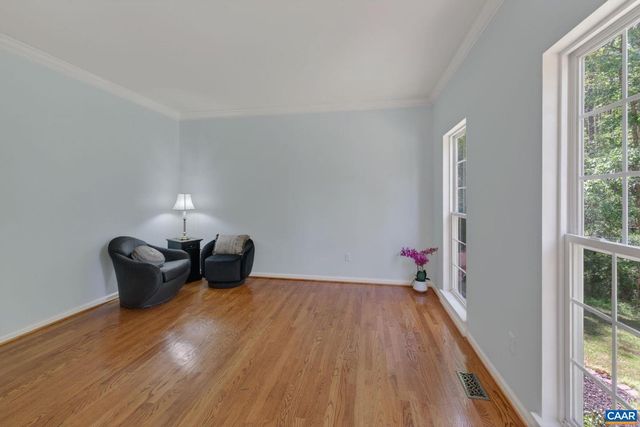 504 WILLOW RIDGE RD, Troy, VA 22974