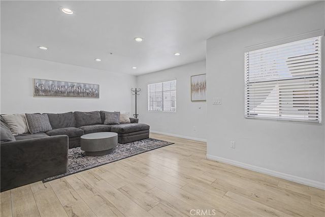 10894 Olinda Street 109, Sun Valley, CA 91352
