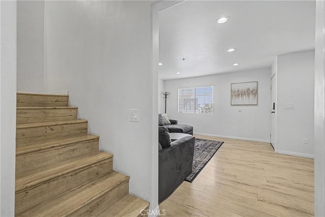 10894 Olinda Street 109, Sun Valley, CA 91352