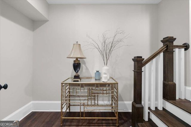 6806 Misty Cove, Flowery Branch, GA 30542