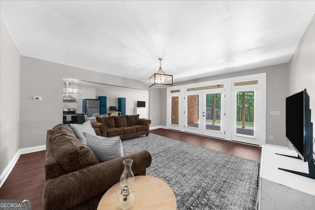 6806 Misty Cove, Flowery Branch, GA 30542