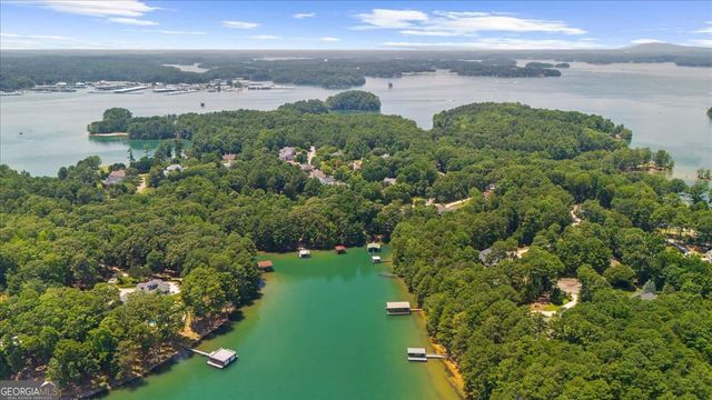 6806 Misty Cove, Flowery Branch, GA 30542