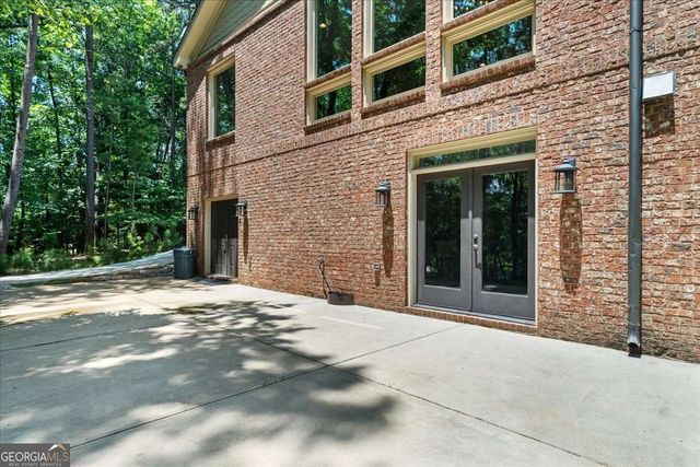 6806 Misty Cove, Flowery Branch, GA 30542