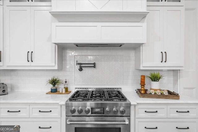 6806 Misty Cove, Flowery Branch, GA 30542