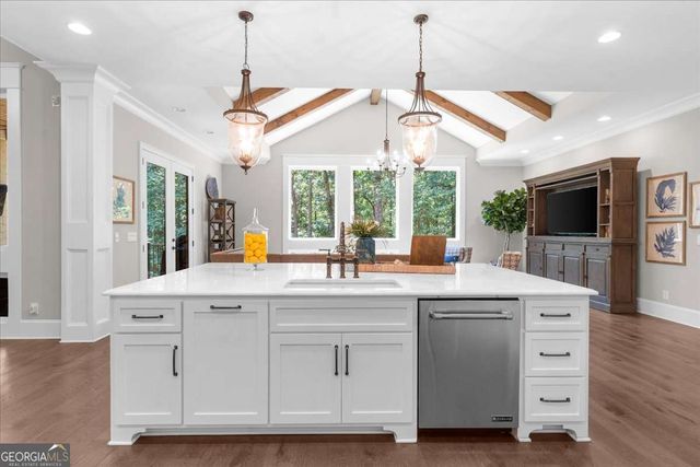 6806 Misty Cove, Flowery Branch, GA 30542