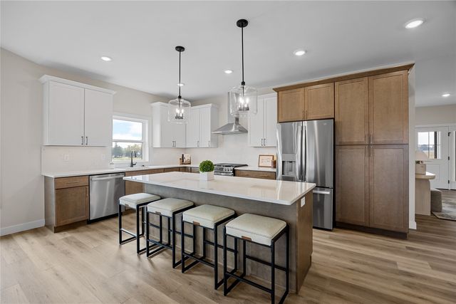 230 Howard Ave NW, Swisher, IA 52338