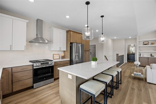 230 Howard Ave NW, Swisher, IA 52338