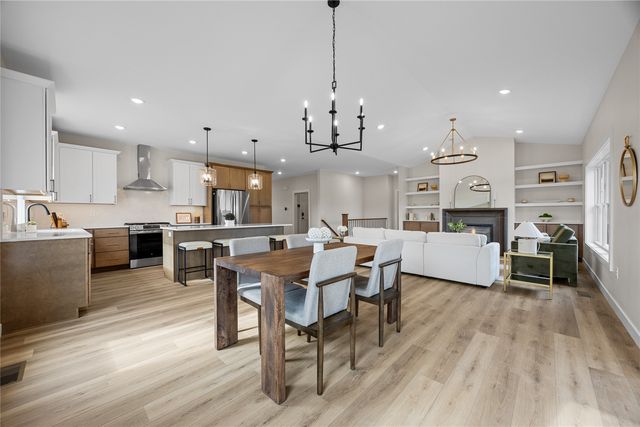 230 Howard Ave NW, Swisher, IA 52338