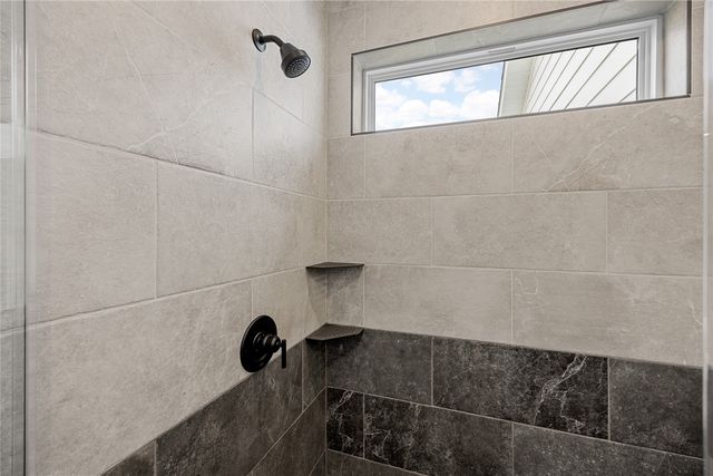 230 Howard Ave NW, Swisher, IA 52338