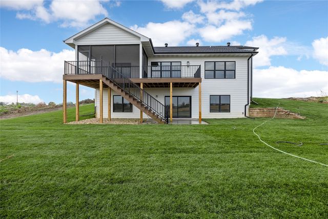 230 Howard Ave NW, Swisher, IA 52338