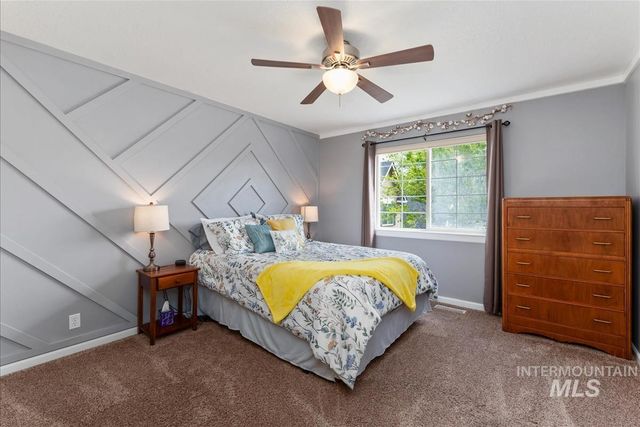 2612 Gladstone Ct, Eagle, ID 83616