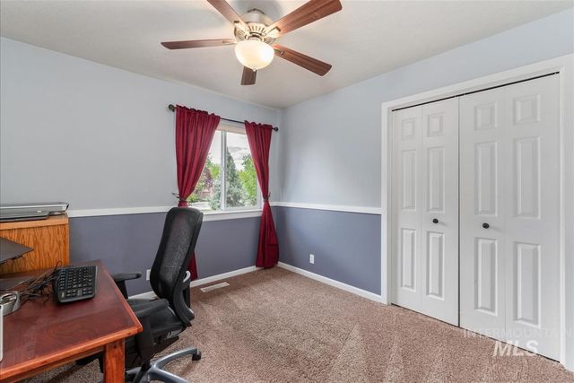 2612 Gladstone Ct, Eagle, ID 83616