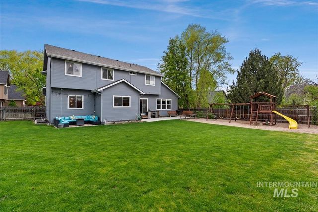 2612 Gladstone Ct, Eagle, ID 83616
