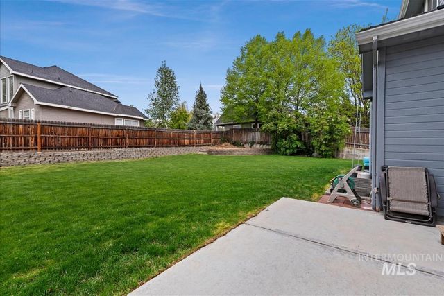 2612 Gladstone Ct, Eagle, ID 83616
