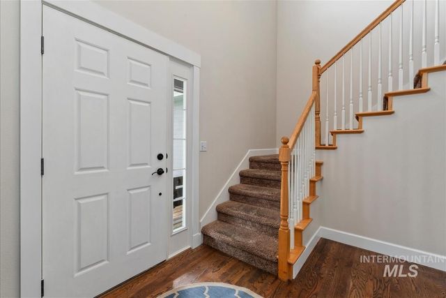 2612 Gladstone Ct, Eagle, ID 83616