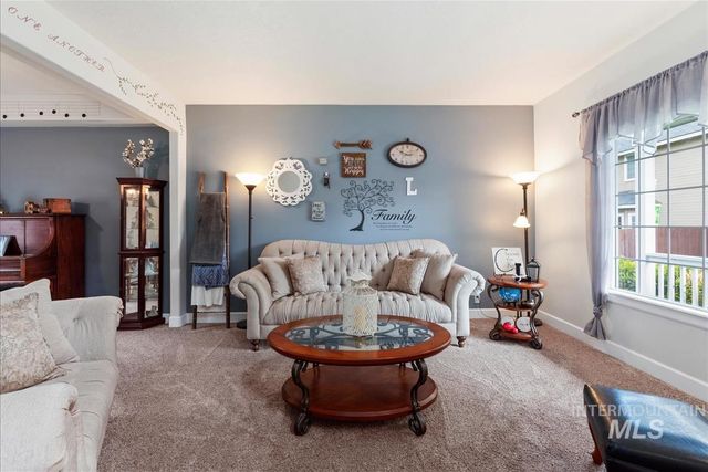 2612 Gladstone Ct, Eagle, ID 83616