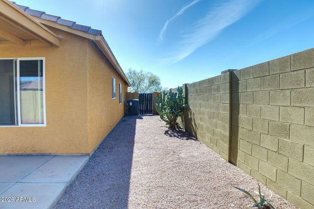 14575 S CABABI Road, Arizona City, AZ 85123