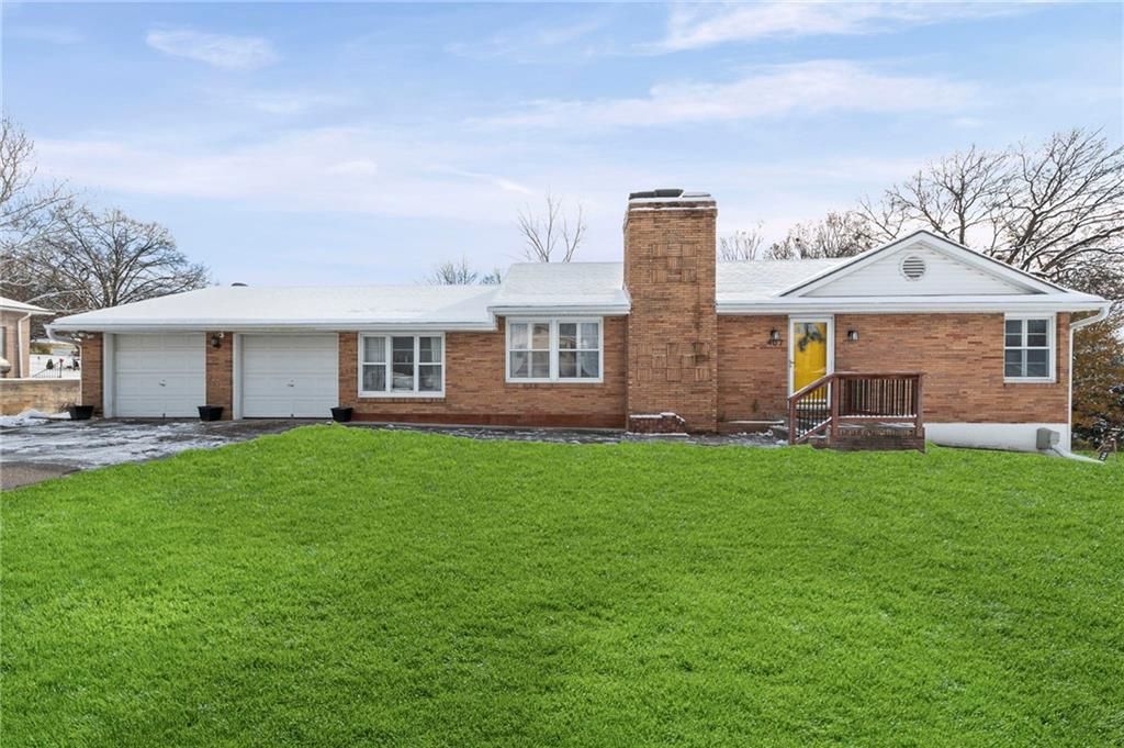 407 NE 61st Terrace, Kansas City, MO 64118