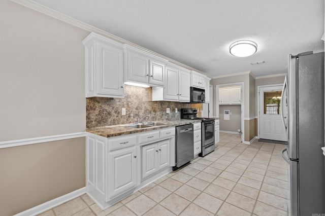 427 Nottingham Drive, Cabot, AR 72023