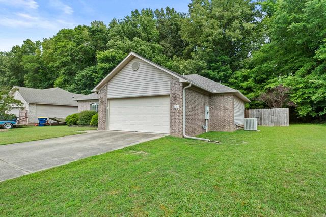 427 Nottingham Drive, Cabot, AR 72023