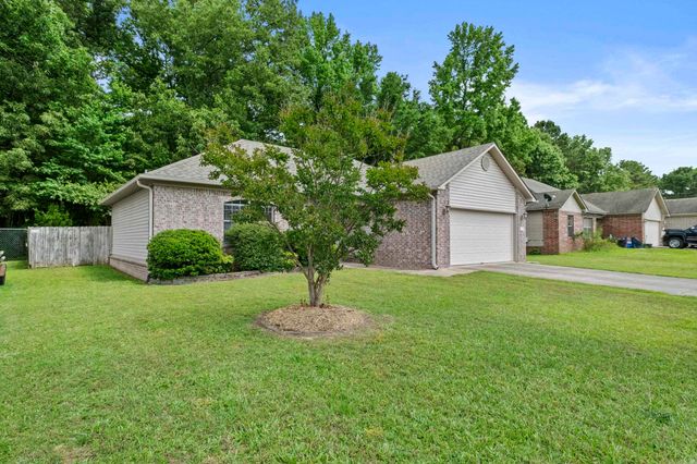 427 Nottingham Drive, Cabot, AR 72023