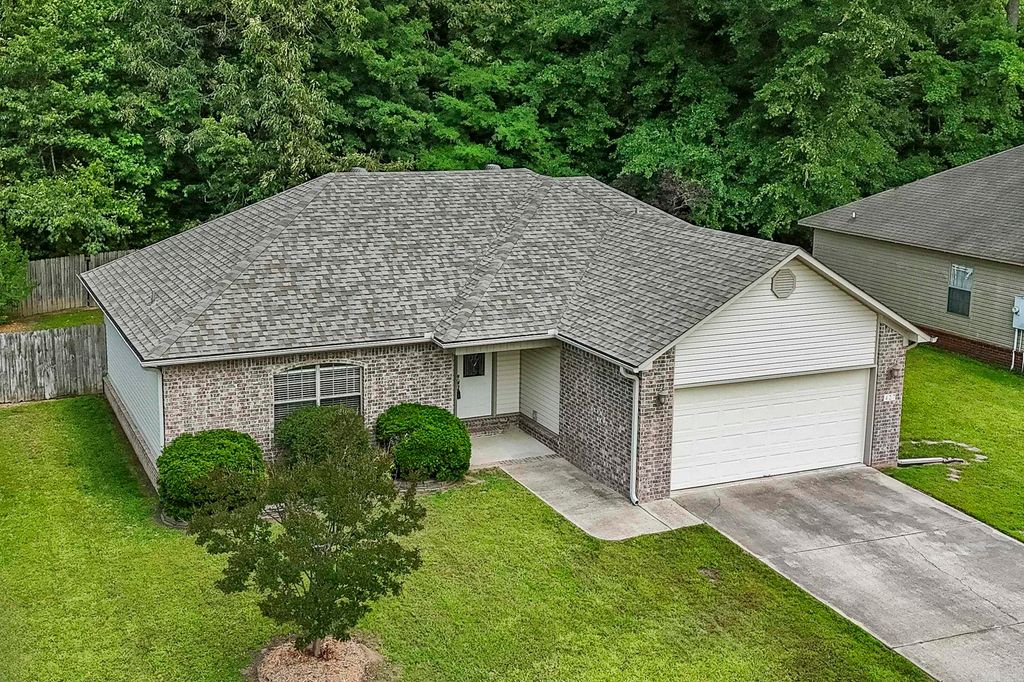 427 Nottingham Drive, Cabot, AR 72023