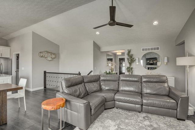 7500 Harvestdale Lane, Florence, KY 41042