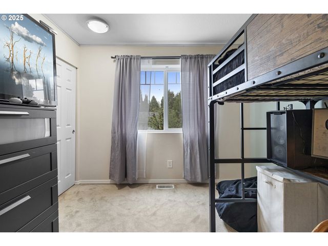 15378 Se PARKTREE Dr, Clackamas, OR 97015