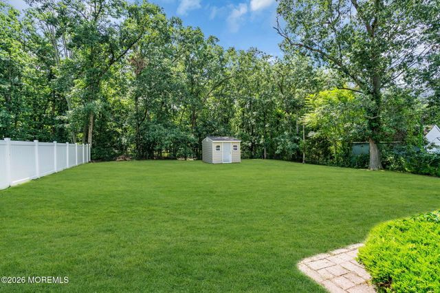 334 Stuart Avenue, Toms River, NJ 08755