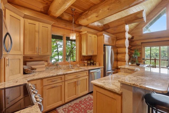 1731 SOUTH BLUFF TRAIL, Wisconsin Rapids, WI 54494