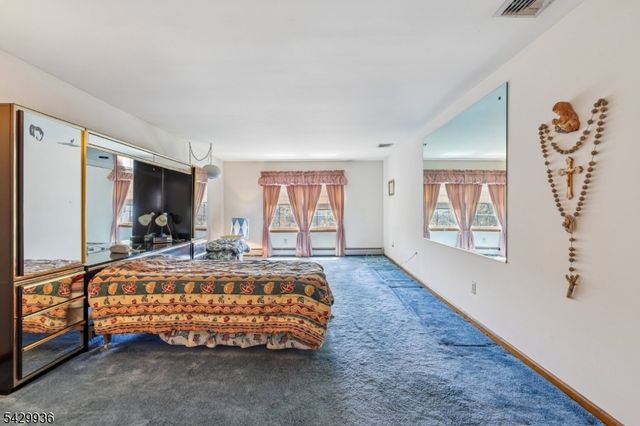 28 Verkade Dr, Wayne Twp., NJ 07470