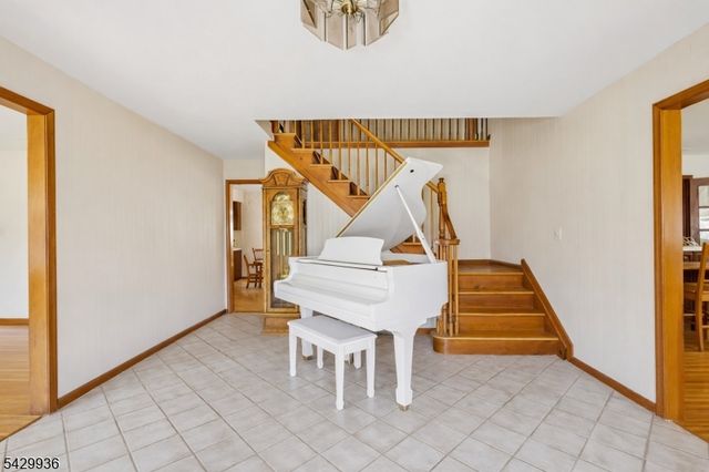 28 Verkade Dr, Wayne Twp., NJ 07470
