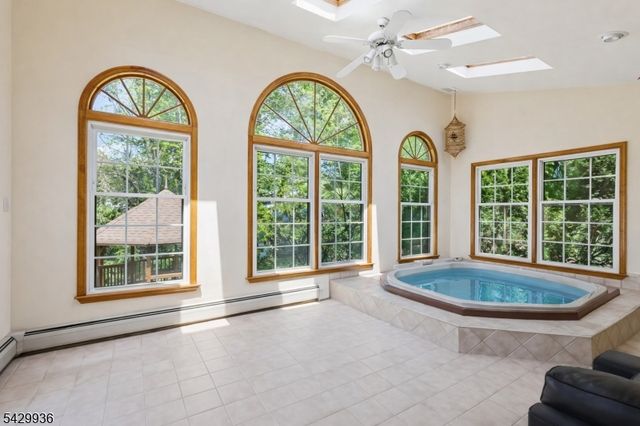 28 Verkade Dr, Wayne Twp., NJ 07470