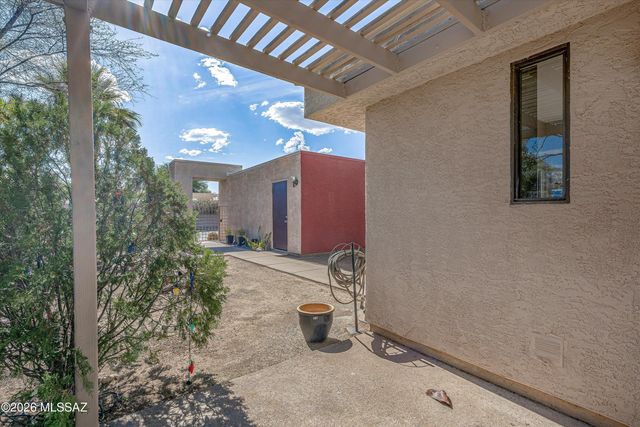 3412 N Catalina Avenue, Tucson, AZ 85712