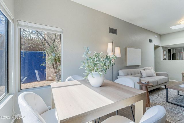 3412 N Catalina Avenue, Tucson, AZ 85712