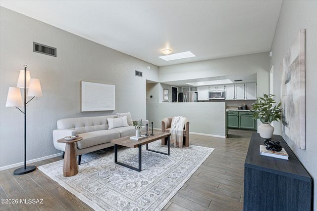 3412 N Catalina Avenue, Tucson, AZ 85712