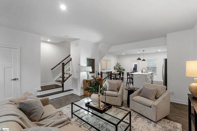 10 Stinson Road, Greenville, SC 29607