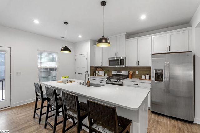 10 Stinson Road, Greenville, SC 29607