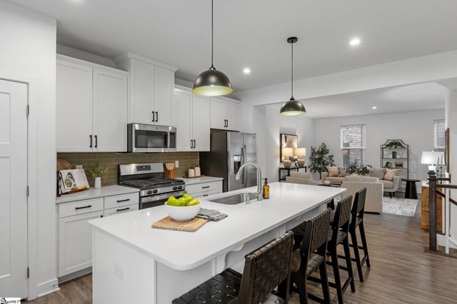 10 Stinson Road, Greenville, SC 29607