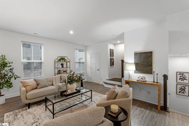 10 Stinson Road, Greenville, SC 29607