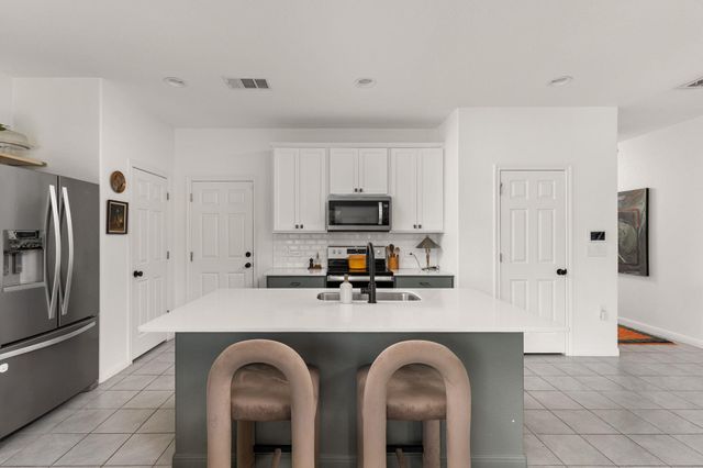 6702 Routenburn ST, Austin, TX 78754