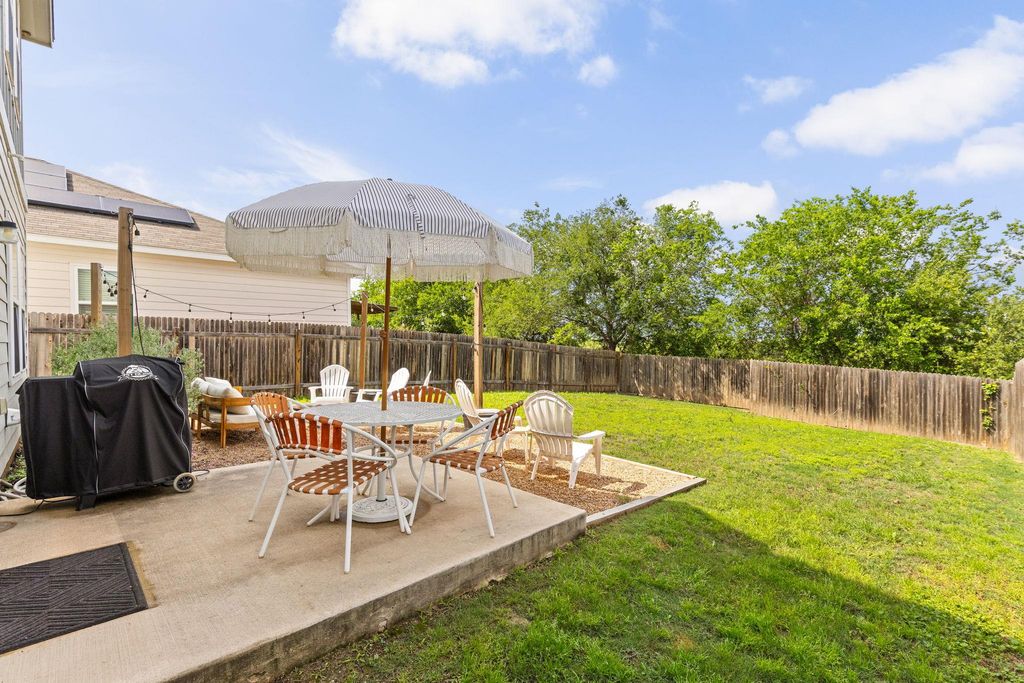 6702 Routenburn ST, Austin, TX 78754