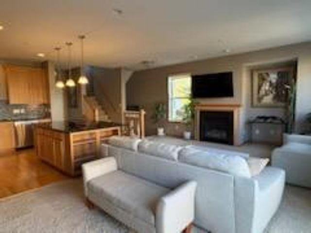 2429 121st Circle NE L, Blaine, MN 55449