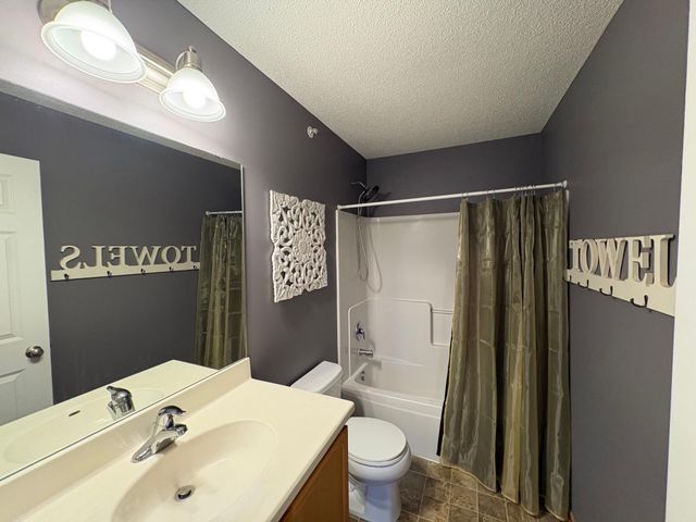 2429 121st Circle NE L, Blaine, MN 55449