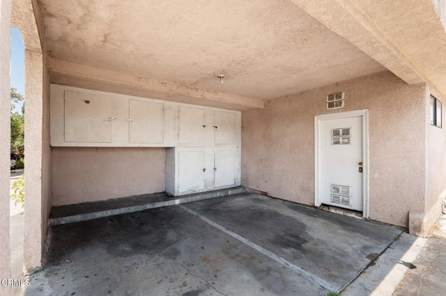 14690 Hubbard Street, Sylmar, CA 91342