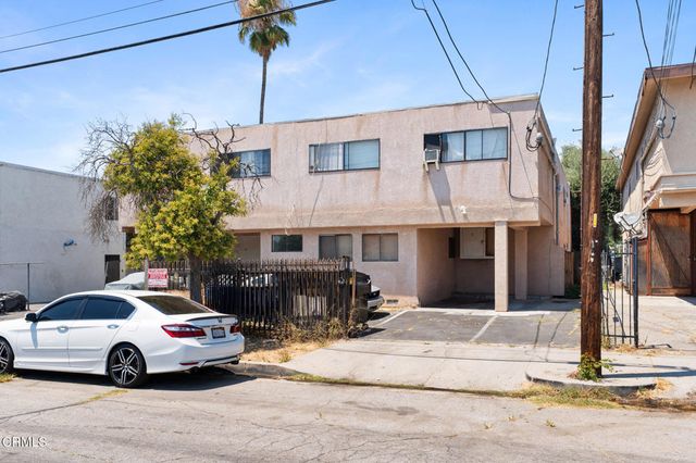 14690 Hubbard Street, Sylmar, CA 91342