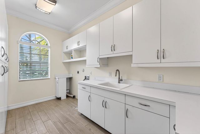 2920 Spanish River Road, Boca Raton, FL 33432