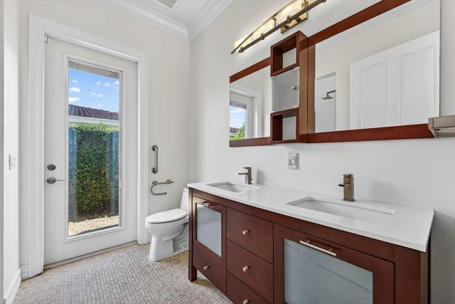 2920 Spanish River Road, Boca Raton, FL 33432