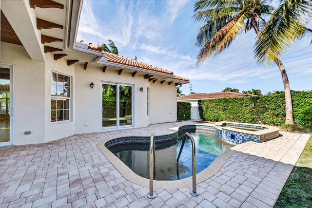 2920 Spanish River Road, Boca Raton, FL 33432